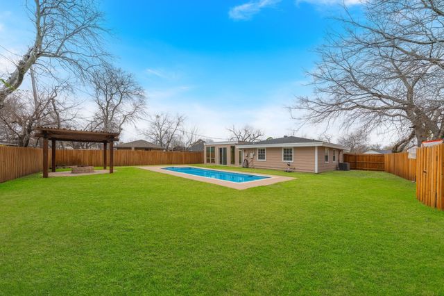 1606 Arlington Drive, Irving, TX 75061