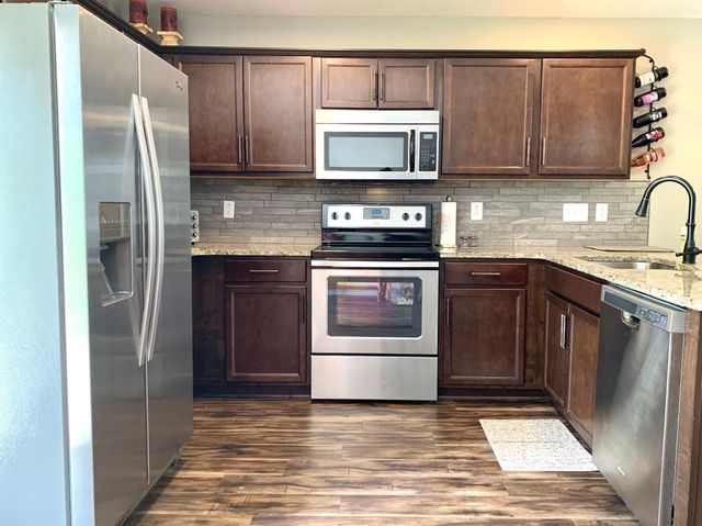 364 Sam Houston Cir, Clarksville, TN 37040