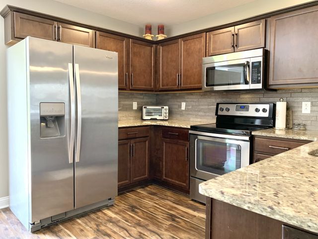 364 Sam Houston Cir, Clarksville, TN 37040