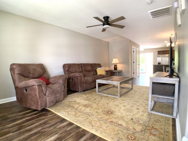 364 Sam Houston Cir, Clarksville, TN 37040