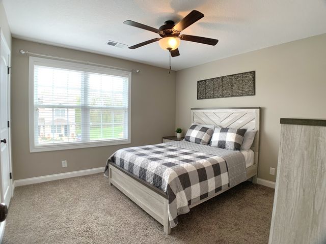 364 Sam Houston Cir, Clarksville, TN 37040