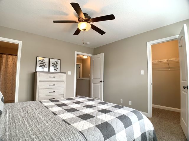 364 Sam Houston Cir, Clarksville, TN 37040