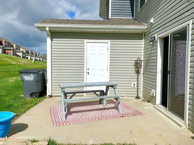 364 Sam Houston Cir, Clarksville, TN 37040