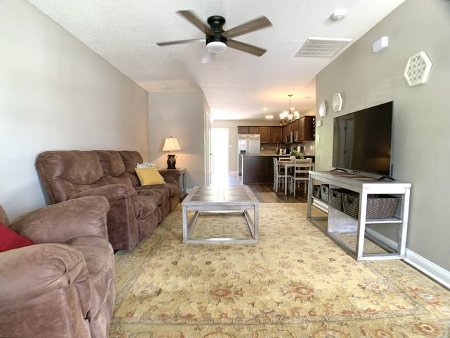 364 Sam Houston Cir, Clarksville, TN 37040