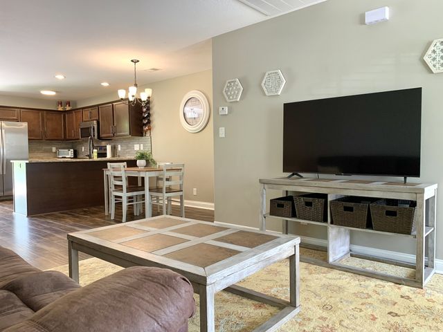 364 Sam Houston Cir, Clarksville, TN 37040
