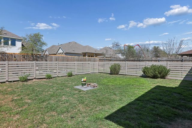 13804 Sierra Wind LN, Elgin, TX 78621