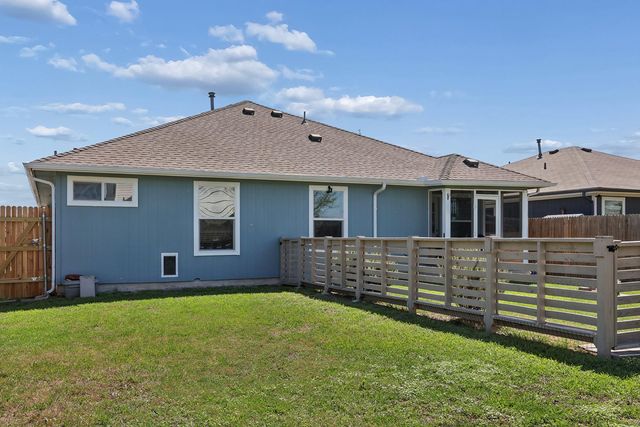 13804 Sierra Wind LN, Elgin, TX 78621