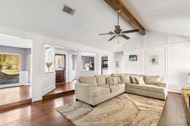 21203 Papoose Court, Crosby, TX 77532