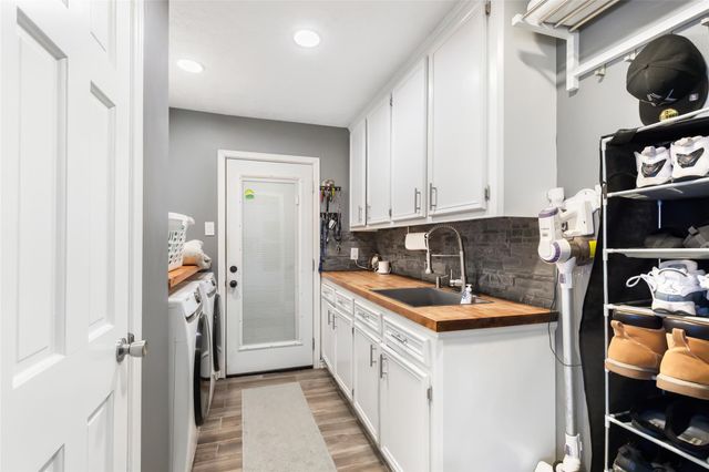 21203 Papoose Court, Crosby, TX 77532