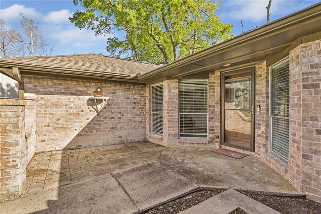 21203 Papoose Court, Crosby, TX 77532
