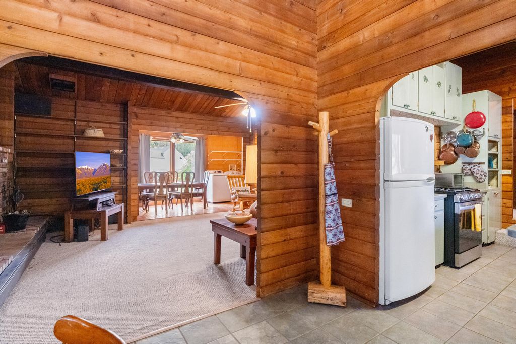 Image 12 of property listing at 19 CANOE Court, Jemez Springs, NM 87025