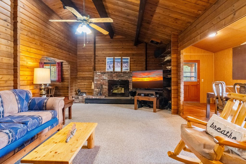 Image 14 of property listing at 19 CANOE Court, Jemez Springs, NM 87025