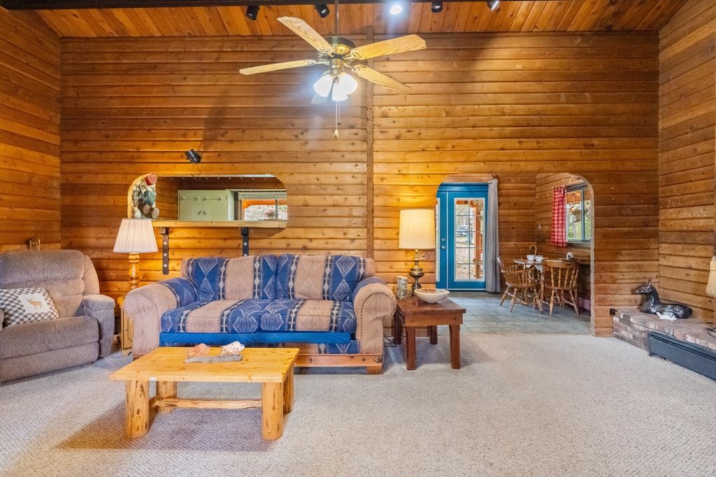 Image 15 of property listing at 19 CANOE Court, Jemez Springs, NM 87025