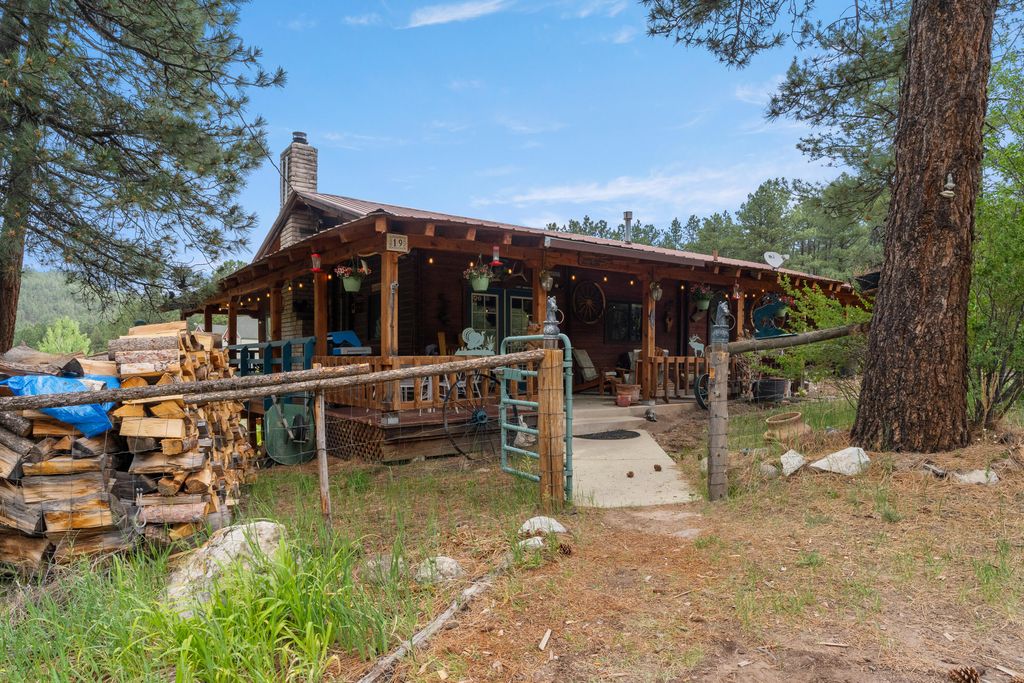 Image 53 of property listing at 19 CANOE Court, Jemez Springs, NM 87025