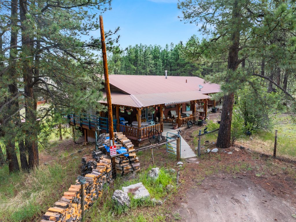 Image 67 of property listing at 19 CANOE Court, Jemez Springs, NM 87025