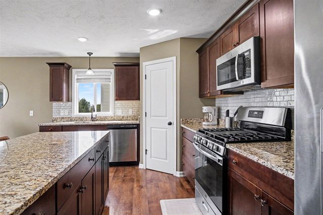 1112 Arbor Meadow Drive, Byron Center, MI 49315