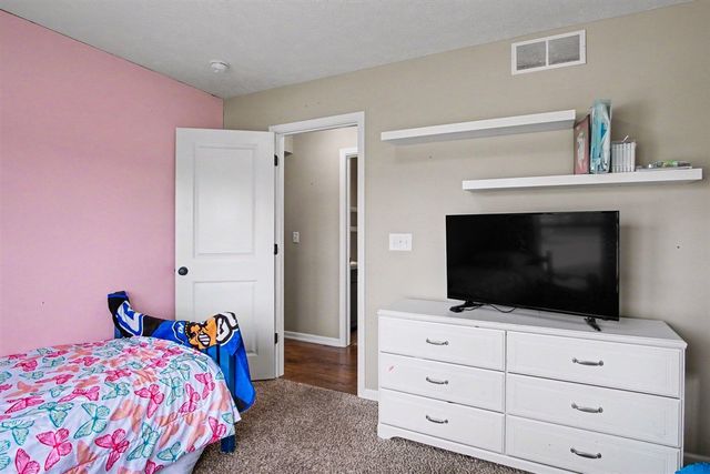 1112 Arbor Meadow Drive, Byron Center, MI 49315
