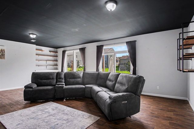 1112 Arbor Meadow Drive, Byron Center, MI 49315