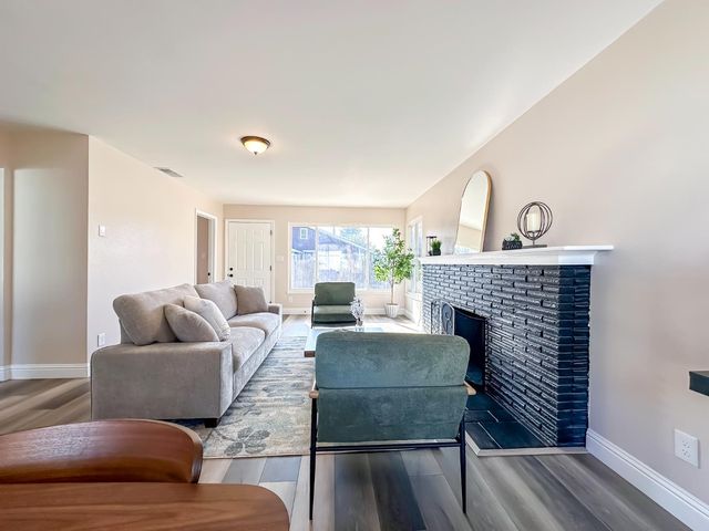 1014 Jay St, Olivehurst, CA 95961