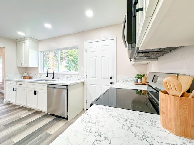 1014 Jay St, Olivehurst, CA 95961