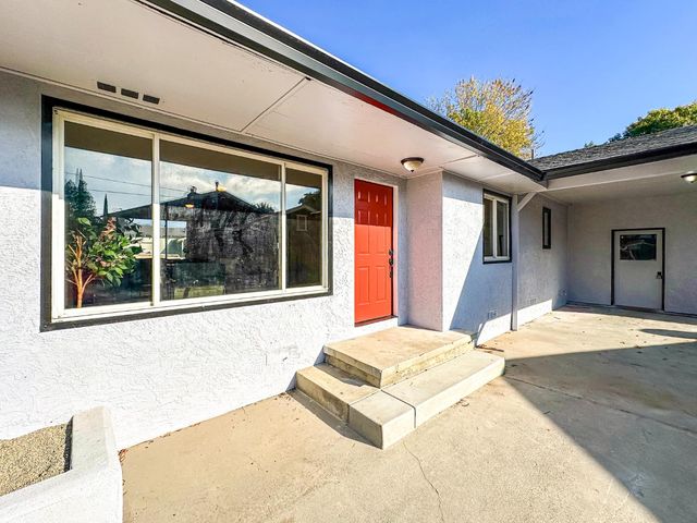 1014 Jay St, Olivehurst, CA 95961