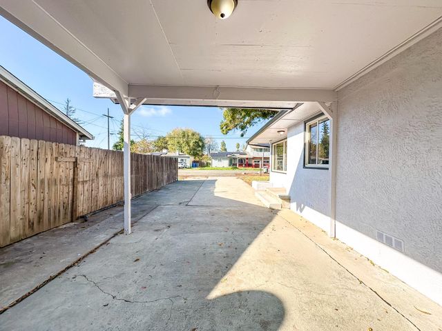 1014 Jay St, Olivehurst, CA 95961