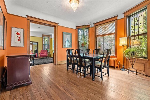 2712 N Maryland AVENUE, Milwaukee, WI 53211