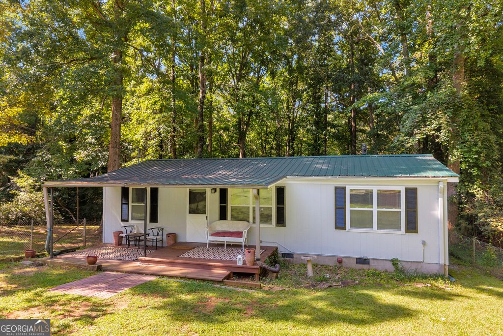 121 Lake View Court, Lavonia, GA 30553 — exterior