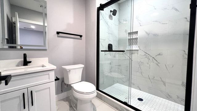 585 Washington St 202, Quincy, MA 02169