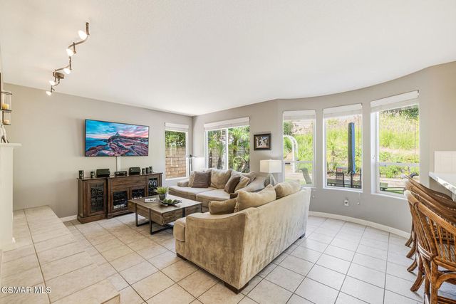 57 E Boulder Creek Road, Simi Valley, CA 93065