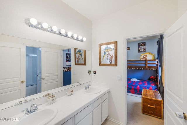 57 E Boulder Creek Road, Simi Valley, CA 93065