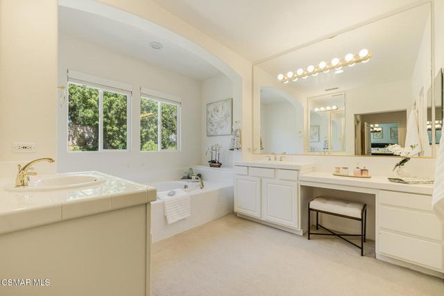 57 E Boulder Creek Road, Simi Valley, CA 93065