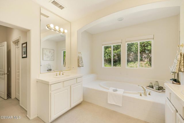 57 E Boulder Creek Road, Simi Valley, CA 93065