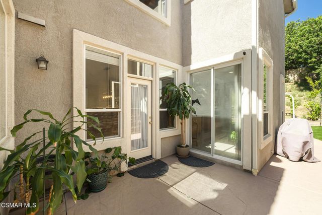 57 E Boulder Creek Road, Simi Valley, CA 93065