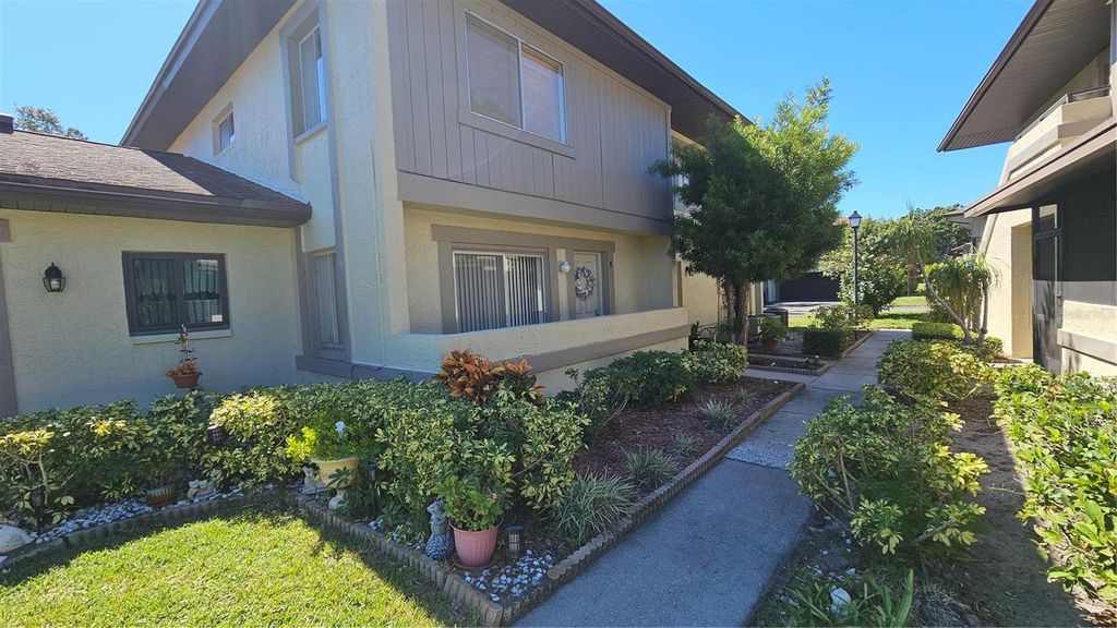 2943 LICHEN LANE B, Clearwater, FL 33760