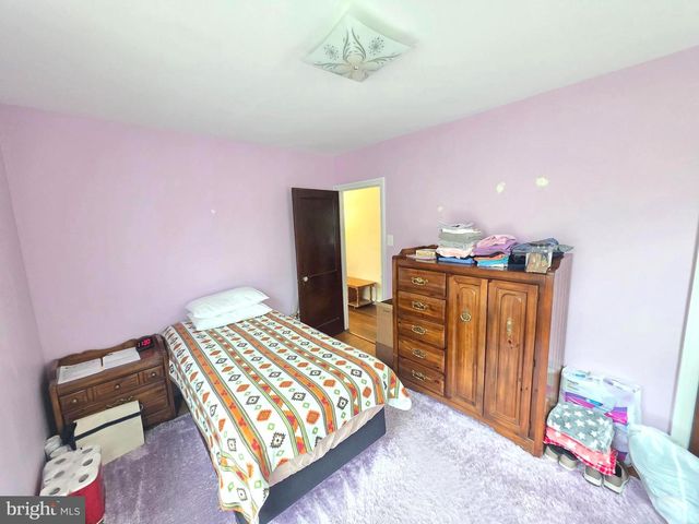 27 GEORGE ST, Mount Ephraim, NJ 08059