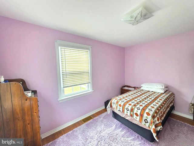 27 GEORGE ST, Mount Ephraim, NJ 08059