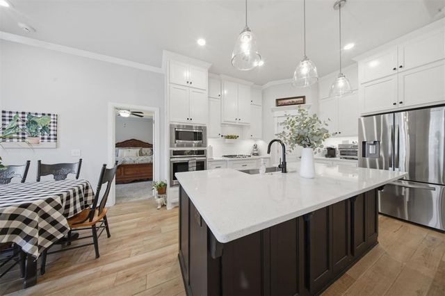 9208 NW 90th Street, Yukon, OK 73099