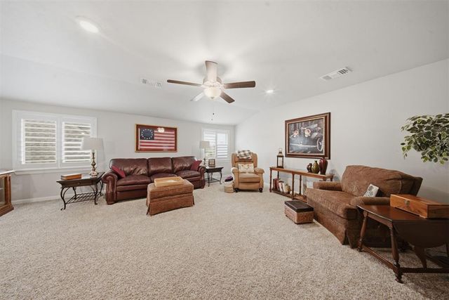 9208 NW 90th Street, Yukon, OK 73099