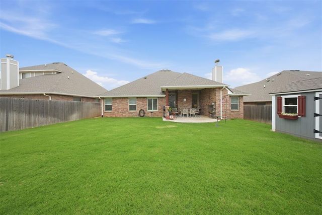 9208 NW 90th Street, Yukon, OK 73099