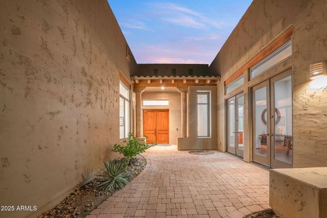 10302 S 16TH Avenue, Phoenix, AZ 85041