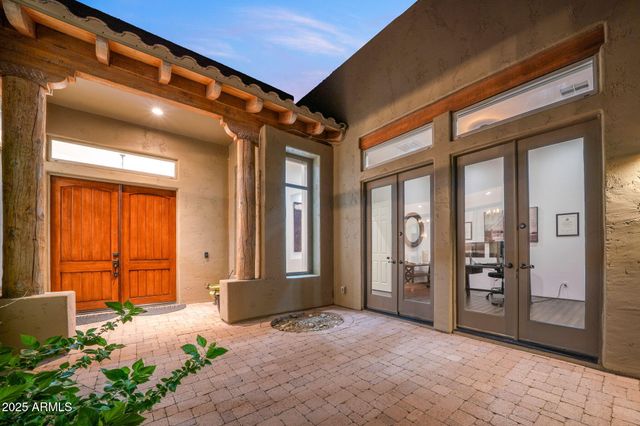 10302 S 16TH Avenue, Phoenix, AZ 85041