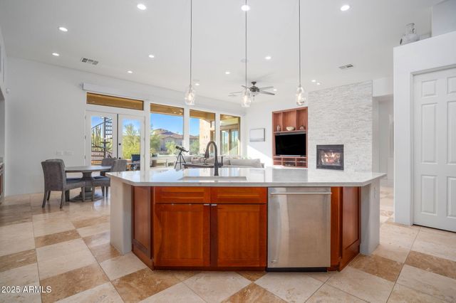 10302 S 16TH Avenue, Phoenix, AZ 85041