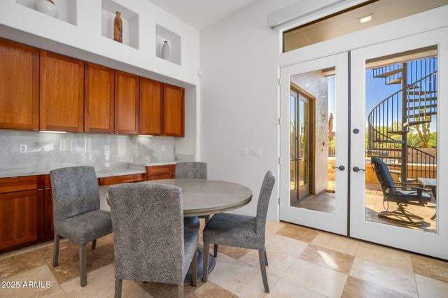 10302 S 16TH Avenue, Phoenix, AZ 85041