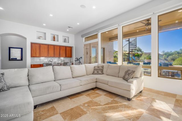 10302 S 16TH Avenue, Phoenix, AZ 85041