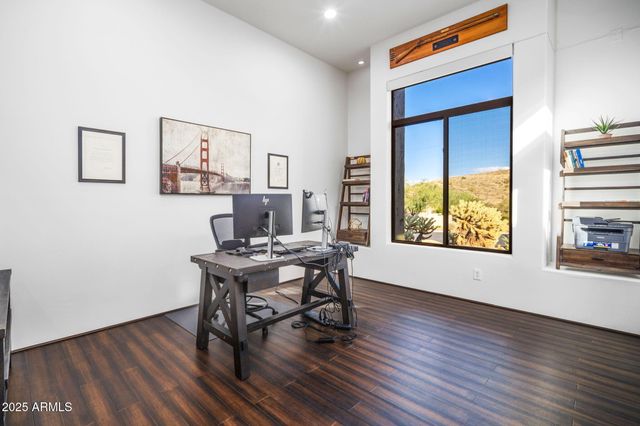 10302 S 16TH Avenue, Phoenix, AZ 85041