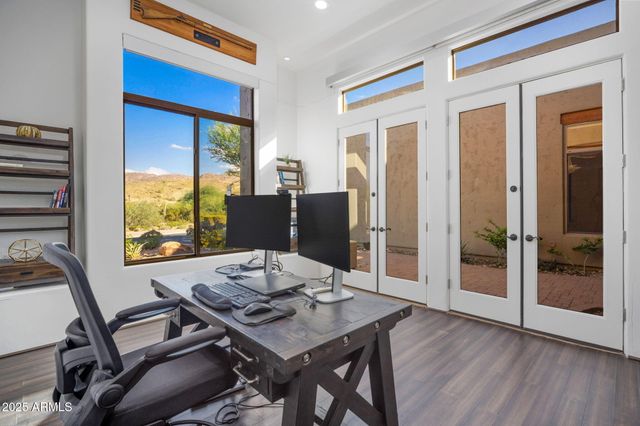 10302 S 16TH Avenue, Phoenix, AZ 85041