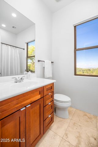 10302 S 16TH Avenue, Phoenix, AZ 85041