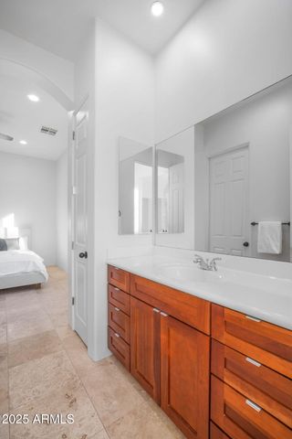 10302 S 16TH Avenue, Phoenix, AZ 85041