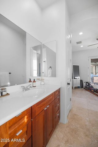 10302 S 16TH Avenue, Phoenix, AZ 85041